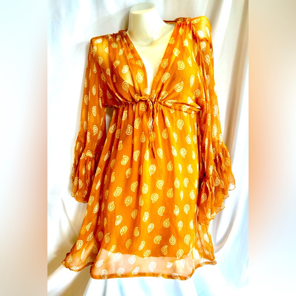 Close Cassandro Mini Betty Dress